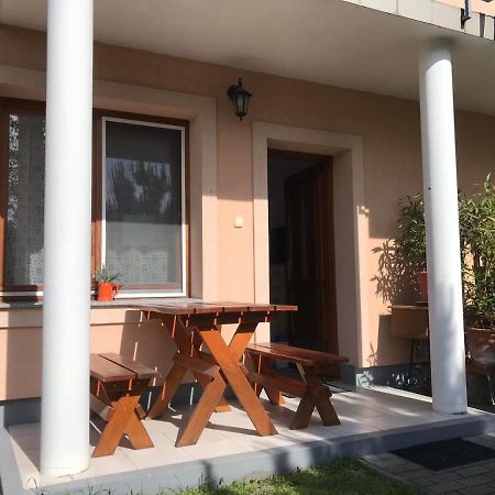Villa Monika 凯斯特海伊 外观 照片